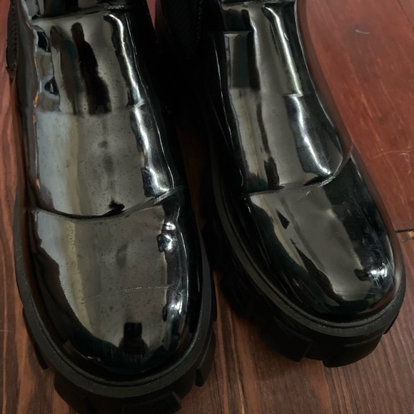 Shoedazzle Faux Leather Black Platform Chelsea Boot - Picture 4 of 4